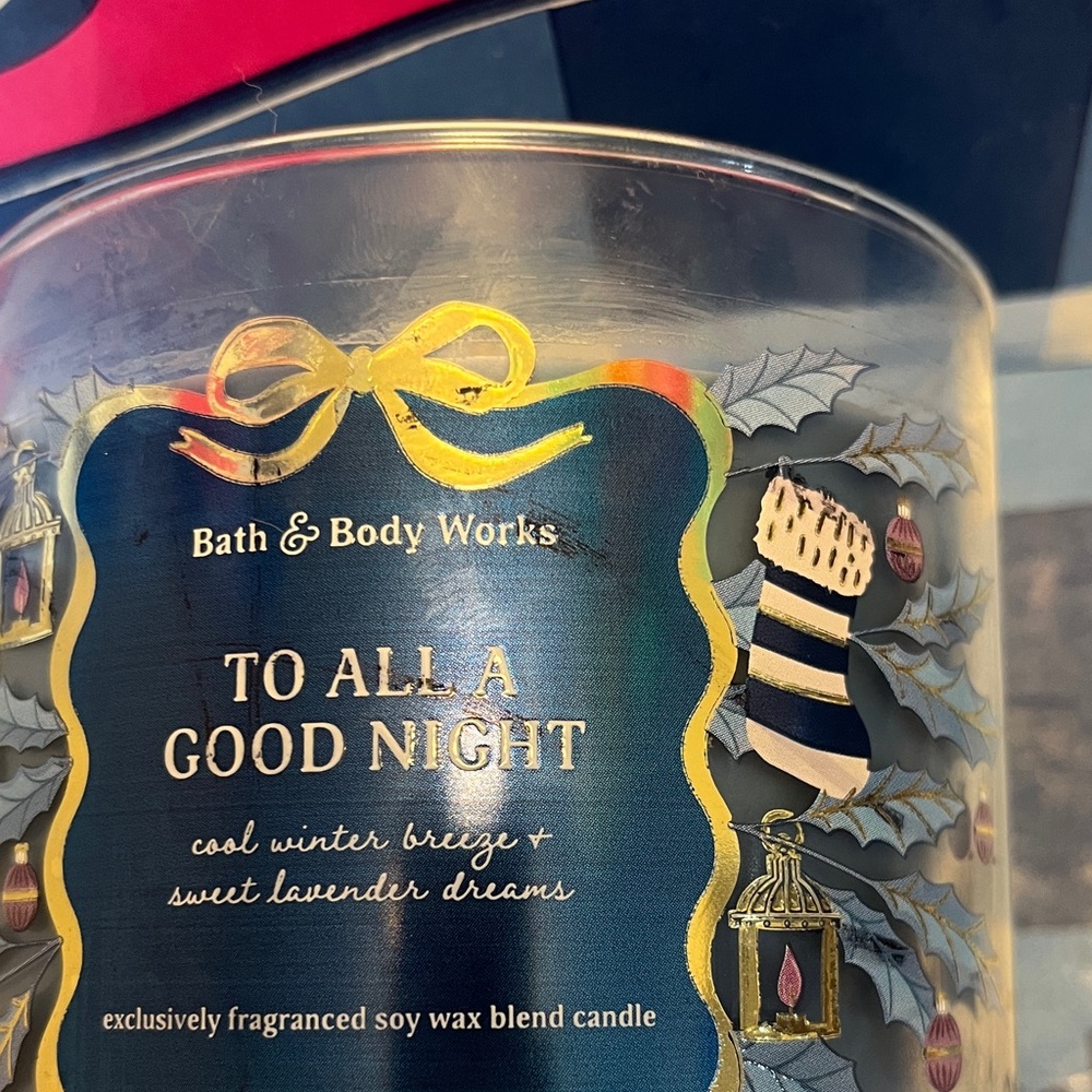 B&BW “To All A Good Night” 3-Wick Candle - Picture 5 of 5